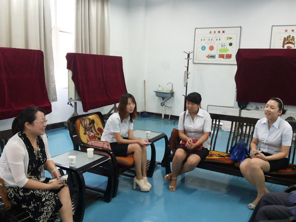 机电技术系与陕西天锐汽车集团洽谈.jpg