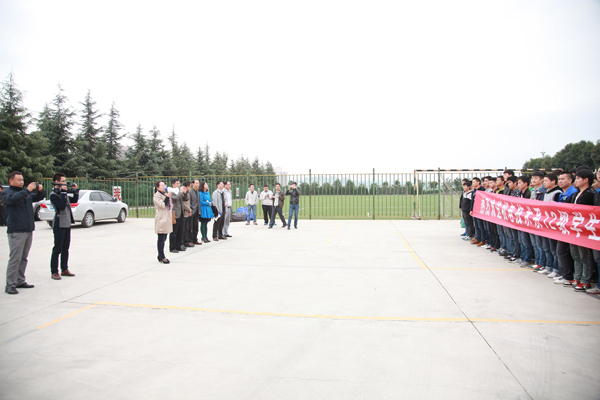 12级学生赴比亚迪实习欢送会隆重举行2.jpg